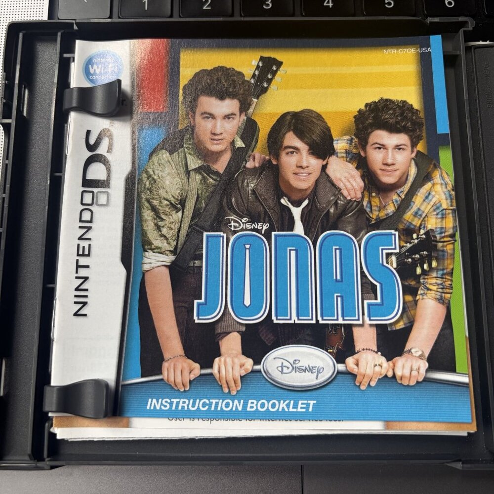 Disney Jonas Nintendo DS Game Complete Case Manual 2009 Y2K 00s Music - Picture 5 of 8